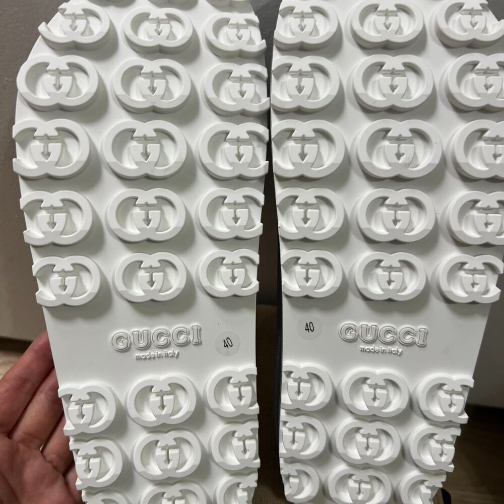 Gucci Interlocking G Slide Metalic Silver (Women's) - Picture 6 of 8